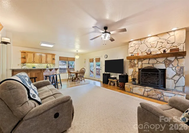 Photo 3 of Single family home for sale at 3975 Mountain Crk Rd, Robbinsville, NC 28771 | MLS# 4329433 | Listing updated on 2026-09-15