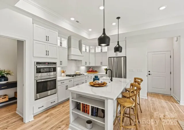 Photo 1 of Single family home for sale at 4180 Creek Brg Cir, Charlotte, NC 28213 | MLS# 4331974 | Listing updated on 2026-09-15