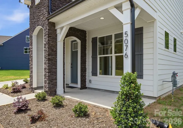 Photo 2 of Single family home for sale at 5076 Mclaughlin Loop, Waxhaw, NC 28173 | MLS# 4334709 | Listing updated on 2026-10-02