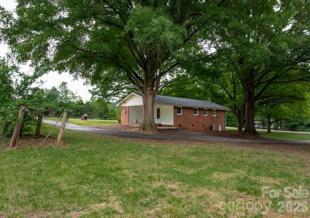 Photo 4 of Single family home for sale at 360 Trexler Loop, Salisbury, NC 28144 | MLS# 4337473 | Listing updated on 2026-09-12