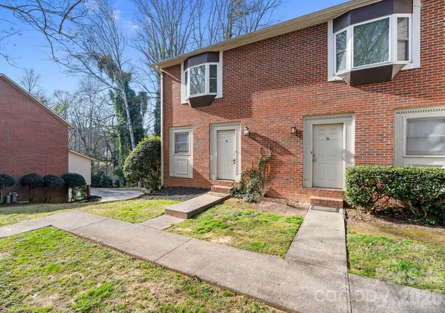 Photo 2 of Condo for sale at 239 13th Avenue Pl Nw #16, Hickory, NC 28601 | MLS# 4338703 | Listing updated on 2026-09-10