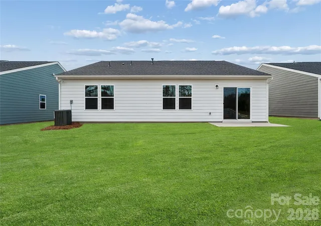 Photo 3 of Sale Pending at 1477 Ardmore Dr, Sherrills Ford, NC 28673 | MLS# 4340247 | Listing updated on 2026-09-15