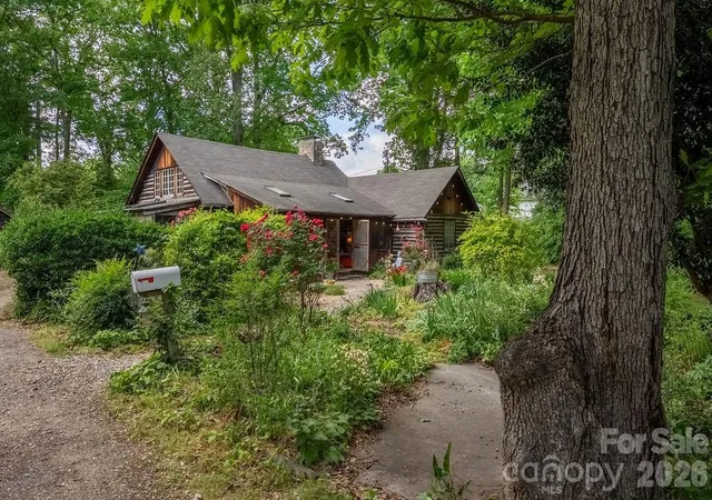 Single family home for sale at 2107 Mandarin Blvd, Charlotte, NC 28205 | MLS# 4341340