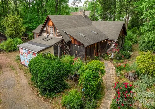 Photo 2 of Single family home for sale at 2107 Mandarin Blvd, Charlotte, NC 28205 | MLS# 4341340 | Listing updated on 2026-09-24