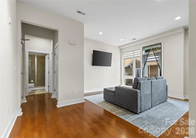 Listing Photo 4 - Condo for sale in building located at 300 Magnolia Ave, Charlotte, NC 28203 - Unit #202