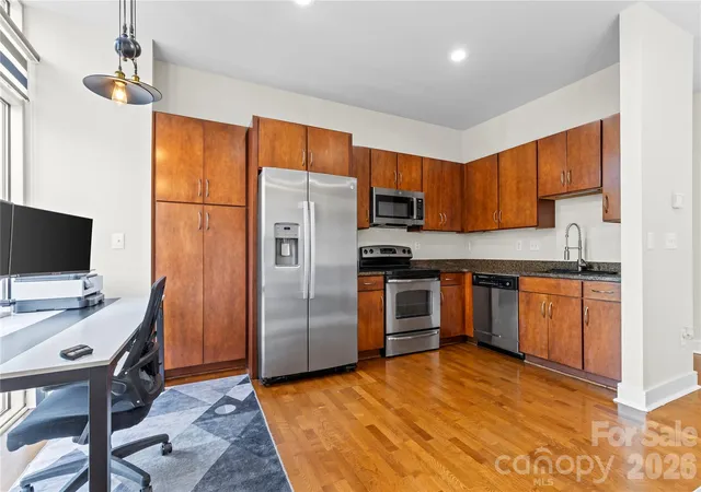 Listing Photo 5 - Condo for sale in building located at 300 Magnolia Ave, Charlotte, NC 28203 - Unit #202