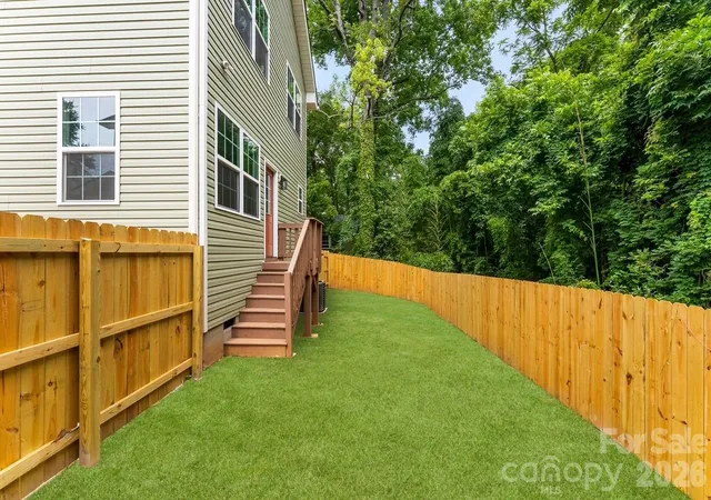 Photo 3 of Single family home for sale at 207 Putnam St, Shelby, NC 28152 | MLS# 4343872 | Listing updated on 2026-09-10