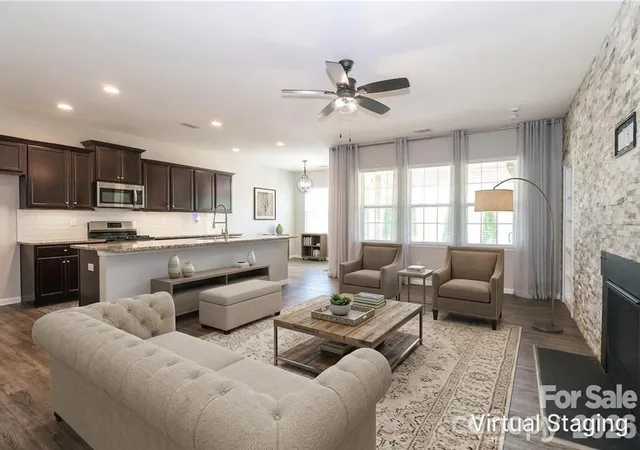 Photo 1 of Single family home for sale at 180 N Cromwell Dr, Mooresville, NC 28115 | MLS# 4346533 | Listing updated on 2026-09-22
