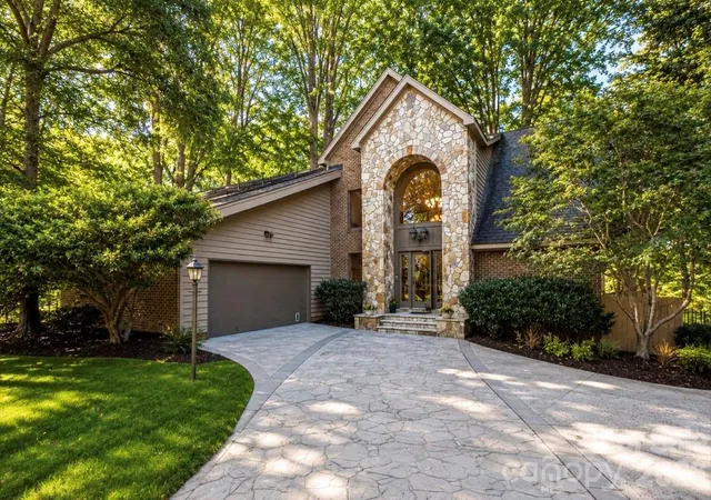 Photo 1 of Single family home for sale at 19322 Yachtman Dr, Cornelius, NC 28031 | MLS# 4349479 | Listing updated on 2026-09-16