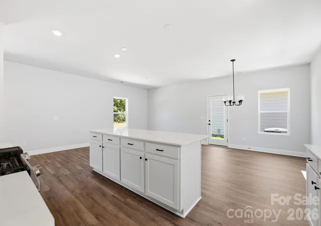 Photo 4 of Single family home for sale at 4009 Grommet Ct, Matthews, NC 28105 | MLS# 4349580 | Listing updated on 2026-09-26