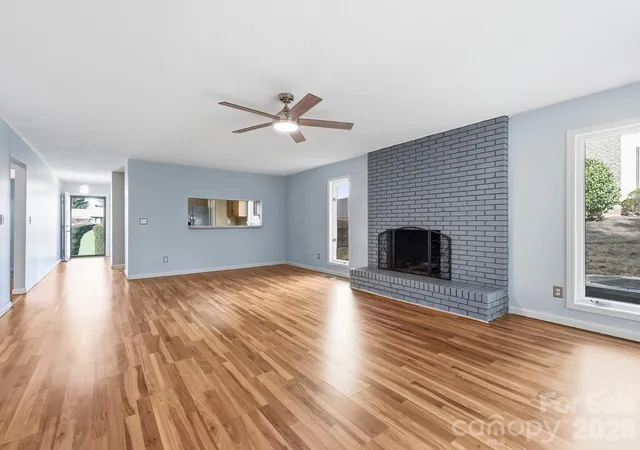 Photo 4 of Condo for sale at 71 Pebble Creek Dr, Asheville, NC 28803 | MLS# 4349763 | Listing updated on 2026-09-27
