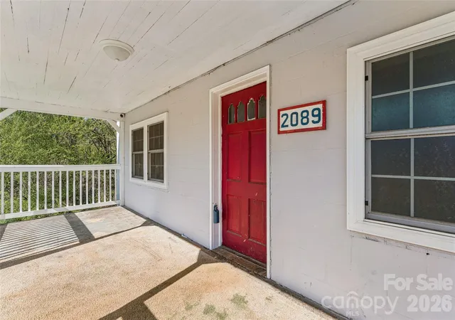 Photo 3 of Single family home for sale at 2089 Gastonia Hwy, Lincolnton, NC 28092 | MLS# 4350525 | Listing updated on 2026-10-03
