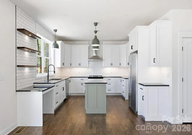 Photo 4 of Single family home for sale at 22 Deep Woods Rd, Weaverville, NC 28787 | MLS# 4350536 | Listing updated on 2026-10-09