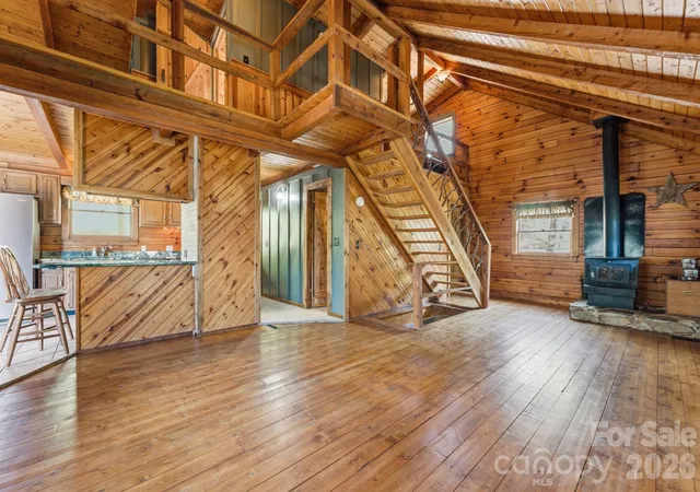 Photo 1 of Single family home for sale at 1837 E Alarka Rd, Bryson City, NC 28713 | MLS# 4353051 | Listing updated on 2026-10-02