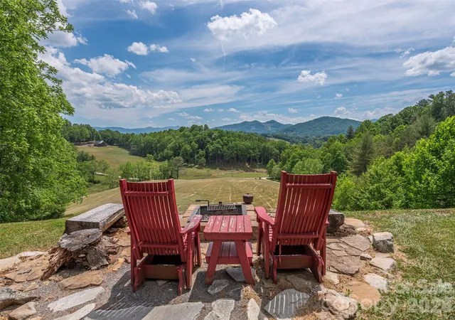 Photo 3 of Single family home for sale at 461 Ferguson Cvs Loop, Clyde, NC 28721 | MLS# 4354575 | Listing updated on 2026-09-26