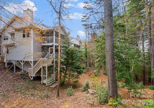 Photo 3 of Townhouse for sale at 100 Thistle Knoll Ct, Asheville, NC 28803 | MLS# 4355121 | Listing updated on 2026-10-01