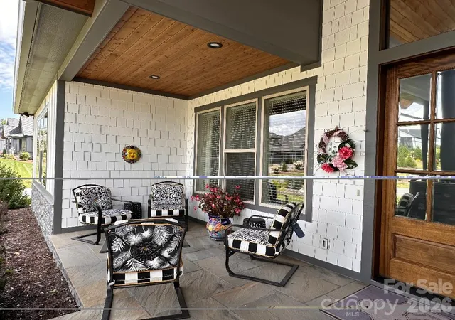 Photo 3 of Single family home for sale at 717 Daniel Cir Dr, Mills River, NC 28759 | MLS# 4355439 | Listing updated on 2026-09-27