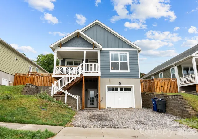 Photo 1 of Single family home for sale at 1112 Blueview Dr, Black Mountain, NC 28711 | MLS# 4355957 | Listing updated on 2026-09-30