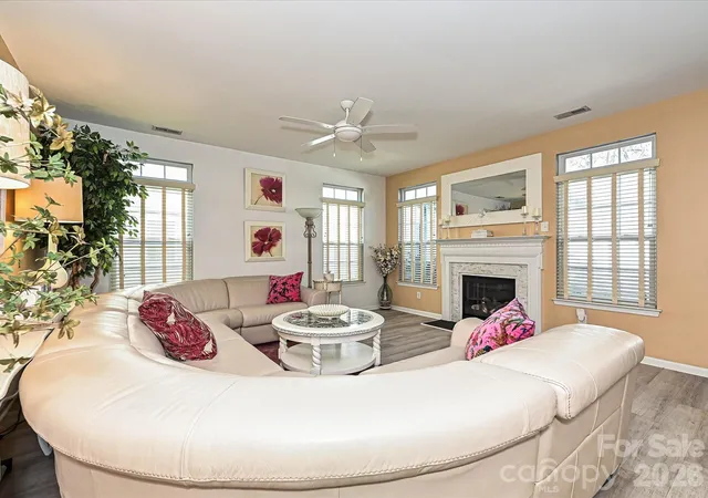 Photo 4 of Townhouse for sale at 9740 Springholm Dr, Charlotte, NC 28278 | MLS# 4356147 | Listing updated on 2026-09-10