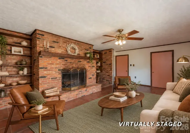 Photo 1 of Single family home for sale at 118 Richard Ln, Black Mountain, NC 28711 | MLS# 4356314 | Listing updated on 2026-09-29