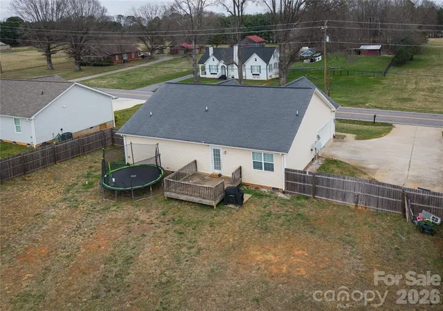 Photo 2 of Single family home for sale at 4829 County Home Rd, Conover, NC 28613 | MLS# 4357560 | Listing updated on 2026-09-13