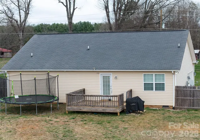 Photo 4 of Single family home for sale at 4829 County Home Rd, Conover, NC 28613 | MLS# 4357560 | Listing updated on 2026-09-13
