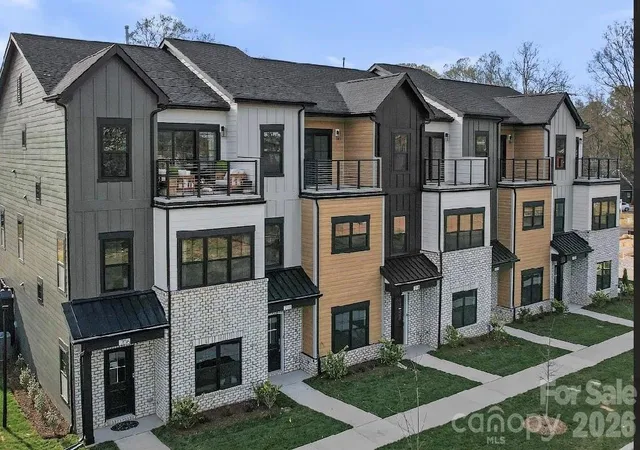 Photo 2 of Sale Pending at 520 Mystic Park Aly #4, Huntersville, NC 28078 | MLS# 4357655 | Listing updated on 2026-10-01