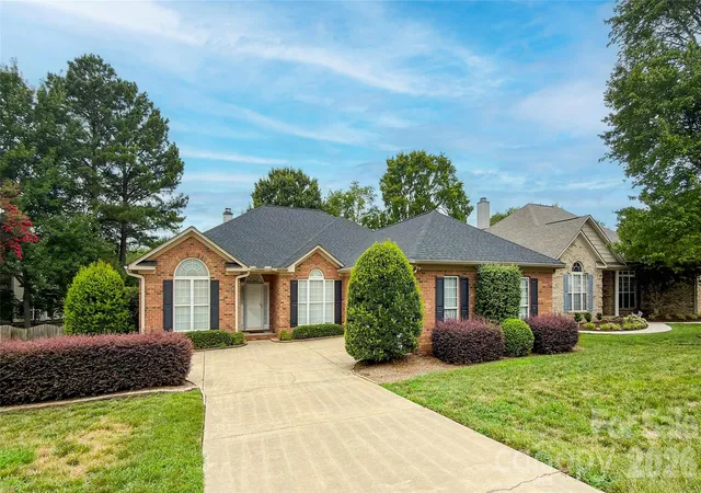 Photo 2 of Single family home for sale at 580 Gatsby Pl Nw, Concord, NC 28027 | MLS# 4359128 | Listing updated on 2026-09-21