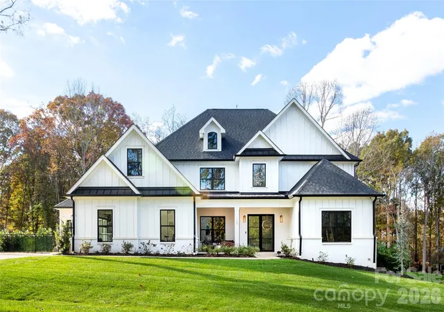 Photo 1 of Single family home for sale at 124 Direct Dr, Mooresville, NC 28117 | MLS# 4359656 | Listing updated on 2026-10-07