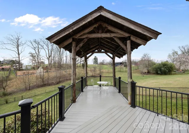 Photo 4 of Single family home for sale at 234 Justice Ridge Rd, Candler, NC 28715 | MLS# 4359838 | Listing updated on 2026-09-28