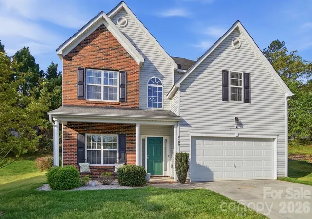 Photo 2 of Sale Pending at 2109 Coral Berry Ln, Waxhaw, NC 28173 | MLS# 4360421 | Listing updated on 2026-09-15