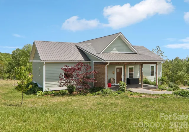 Photo 1 of Single family home for sale at 68 Simply Grateful Dr, Hendersonville, NC 28792 | MLS# 4361278 | Listing updated on 2026-10-05