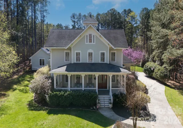 Photo 2 of Single family home for sale at 137 Brockton Ln, Mooresville, NC 28117 | MLS# 4361731 | Listing updated on 2026-09-23