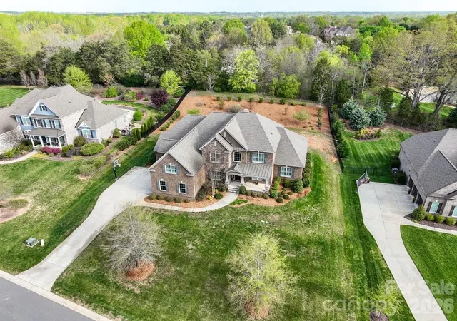 Photo 3 of Mansion for sale at 1015 Golden Bell Dr, Waxhaw, NC 28173 | MLS# 4361924 | Listing updated on 2026-09-20