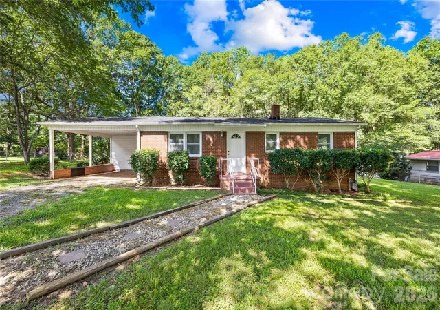 Photo 1 of Single family home for sale at 505 Mauney Ln, Shelby, NC 28150 | MLS# 4362330 | Listing updated on 2026-09-15