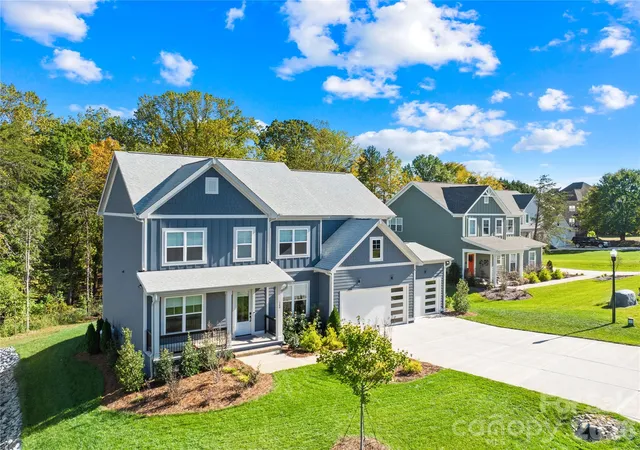 Photo 2 of Single family home for sale at 140 Dabbling Duck Cir, Mooresville, NC 28117 | MLS# 4363776 | Listing updated on 2026-09-15