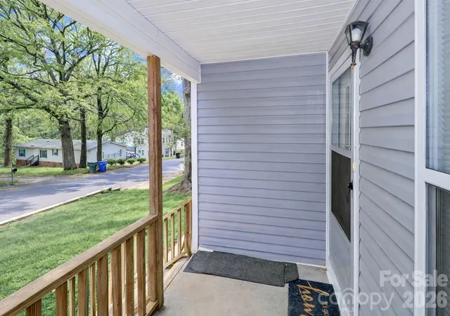 Photo 4 of Single family home for sale at 545 Gantt St, Mooresville, NC 28115 | MLS# 4364795 | Listing updated on 2026-09-11