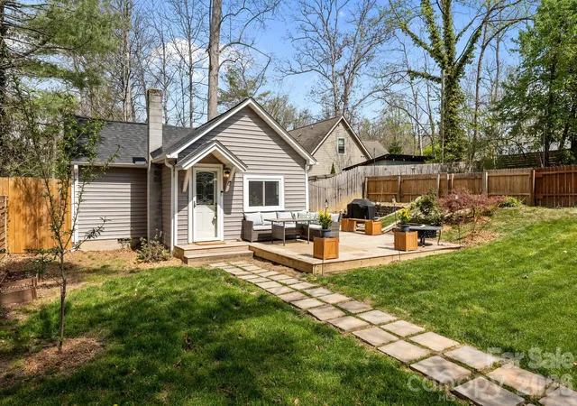 Photo 1 of Single family home for sale at 11 Log Cabin Trl, Candler, NC 28715 | MLS# 4364864 | Listing updated on 2026-09-12