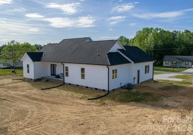 Photo 4 of Single family home for sale at 6268 Hl Gates Trl #36, Cherryville, NC 28021 | MLS# 4365734 | Listing updated on 2026-09-15