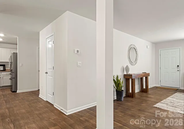 Photo 4 of Single family home for sale at 1331 Mifflin Ln, Dallas, NC 28034 | MLS# 4365975 | Listing updated on 2026-10-09