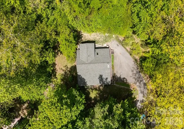 Photo 3 of Single family home for sale at 61 Greer Way, Mars Hill, NC 28754 | MLS# 4366229 | Listing updated on 2026-09-10
