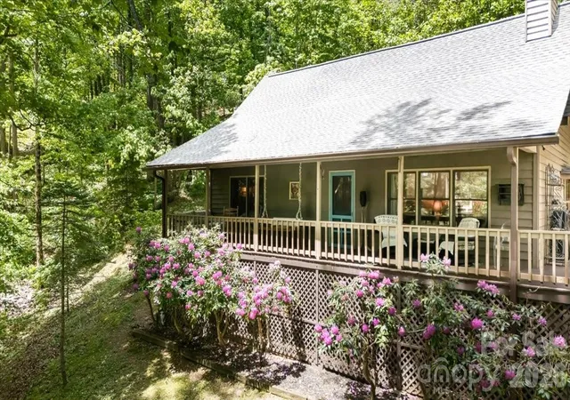 Photo 3 of Single family home for sale at 61 Greer Way, Mars Hill, NC 28754 | MLS# 4366229 | Listing updated on 2026-09-30