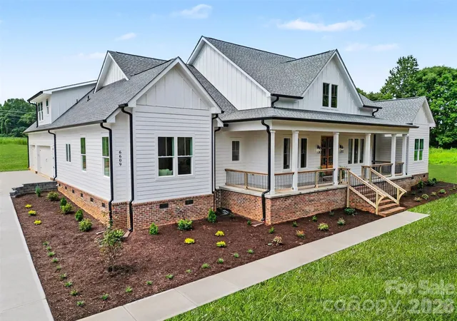 Photo 2 of Single family home for sale at 6609 Mcneely Rd, Waxhaw, NC 28173 | MLS# 4366407 | Listing updated on 2026-10-03