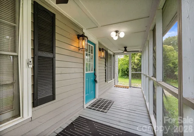 Photo 4 of Single family home for sale at 101 Fairview St, Clover, SC 29710 | MLS# 4366813 | Listing updated on 2026-09-16