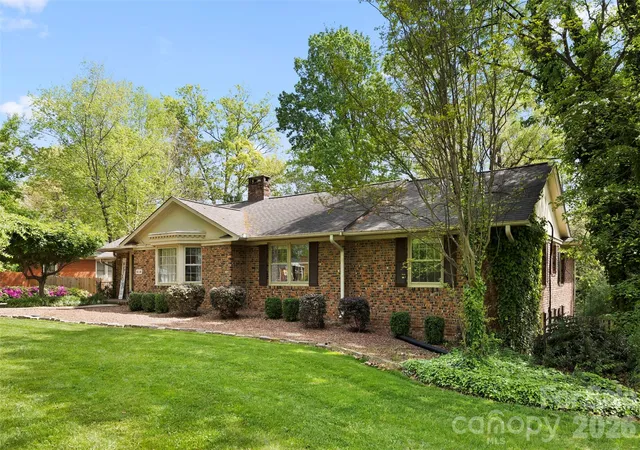 Photo 1 of Single family home for sale at 828 N 6th Street, Albemarle, NC 28001 | MLS# 4367495 | Listing updated on 2026-09-12