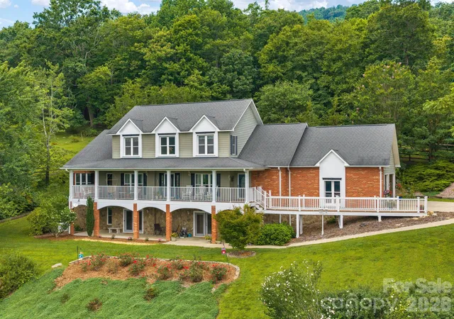 Photo 1 of Sale Pending at 24 Nesbitts Olde Farm Rd, Fairview, NC 28730 | MLS# 4367804 | Listing updated on 2026-09-14