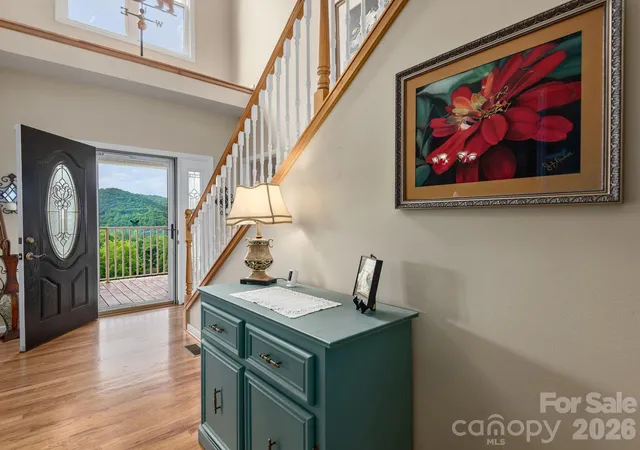 Photo 4 of Sale Pending at 24 Nesbitts Olde Farm Rd, Fairview, NC 28730 | MLS# 4367804 | Listing updated on 2026-09-14