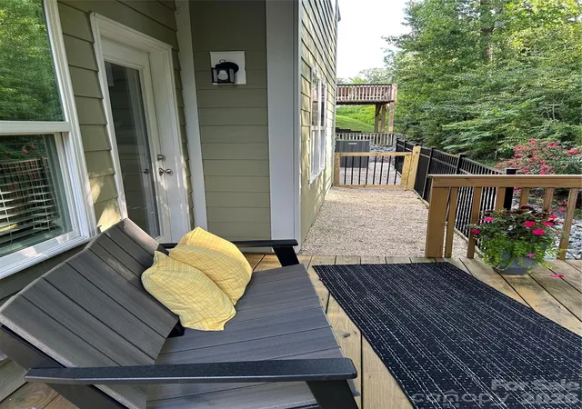 Photo 3 of Single family home for sale at 9912 Andres Duany Dr, Huntersville, NC 28078 | MLS# 4368106 | Listing updated on 2026-09-14