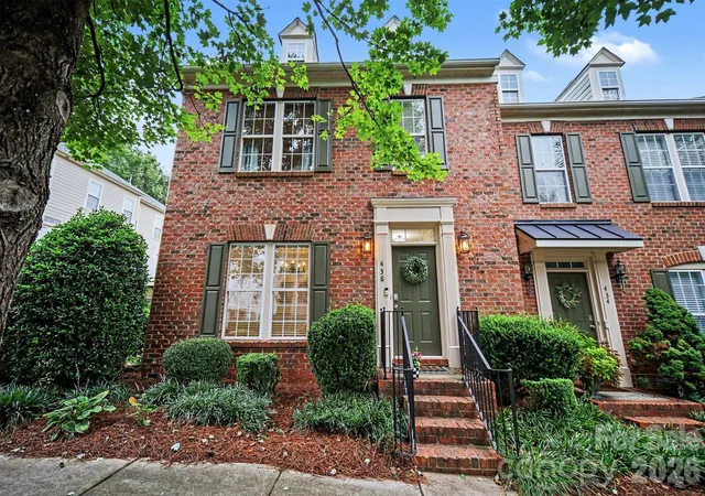 Photo 2 of Townhouse for sale at 438 Magnolia St, Davidson, NC 28036 | MLS# 4368147 | Listing updated on 2026-09-30