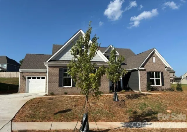 Photo 2 of Single family home for sale at 1336 Knob Crk Dr, Gastonia, NC 28054 | MLS# 4368272 | Listing updated on 2026-10-02